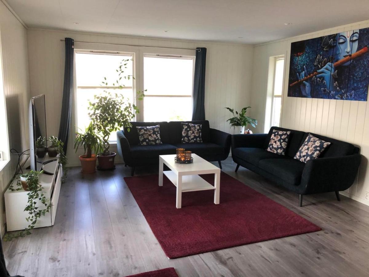 Private Room In Shared Apartment ทรอนด์เฮม ภายนอก รูปภาพ